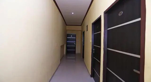 Hotel Prince by OYO Rooms, Забронировать Отель Канпур штат Уттар-Прадеш, рядом с Центральный вокзал Канпура