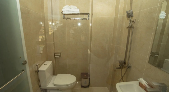Люкс Ngàn Phố Studio & Love Hotel