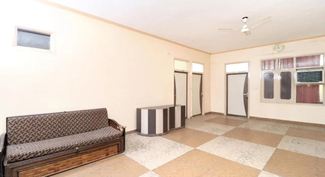 Oyo 27893 Sita Niwas Parking, Rezerwuj Hotel Amritsar Punjab