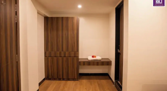 Люкс Royal Hotel Raj Lodging &Boarding