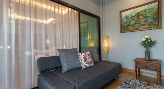 Трёхместный номер Deluxe с балконом и с видом на город Hostel One Art and Gallery