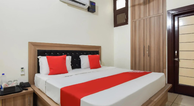 OYO 46921 Hotel Amigo, Varaa Hotelli Thanesar Haryana