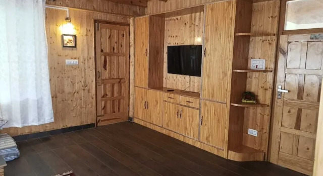 Heaven Inn Manali