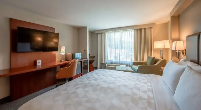 Holiday Inn San Jose La Sabana, Book Hotel San Jose De La Montana San Jose