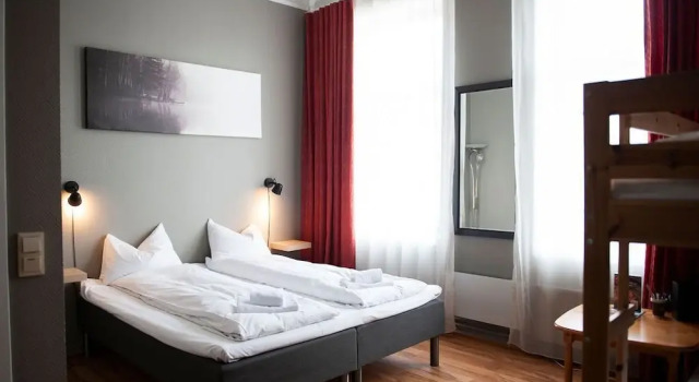 Standard huone Henriks Hotell