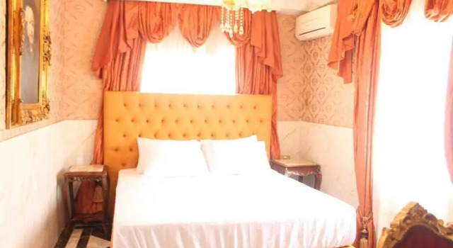 Номер Standard Grand Emperor Hotel