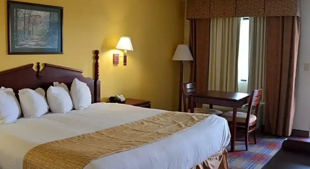 Номер Standard Travelodge by Wyndham Montgomery East