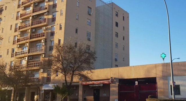 Apartamento frente a Palacio de Congresos (Fibes)
