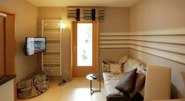 Bright Apartment in Medelon With Jacuzzi and Sauna
