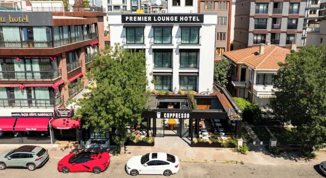 Premier Lounge Hotel