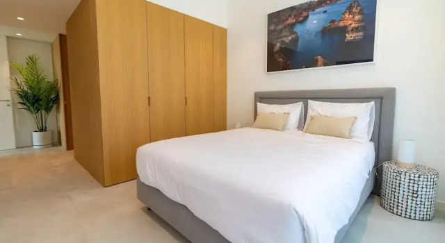 Lagos Deluxe 2 With Pool by Homing, Забронировать Отель Отели Лагуш 3 звезды, 3*