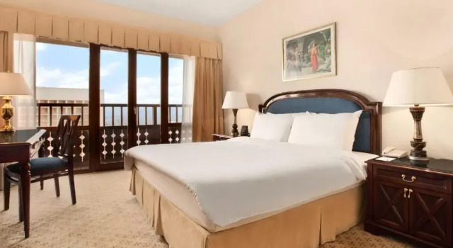 Люкс Imperial с видом на сад Отель Cairo World Trade Center Hotel & Residences