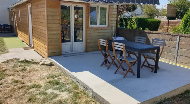 Апартаменты Studio quartier marais, terrasse en rez de jardin, netflix