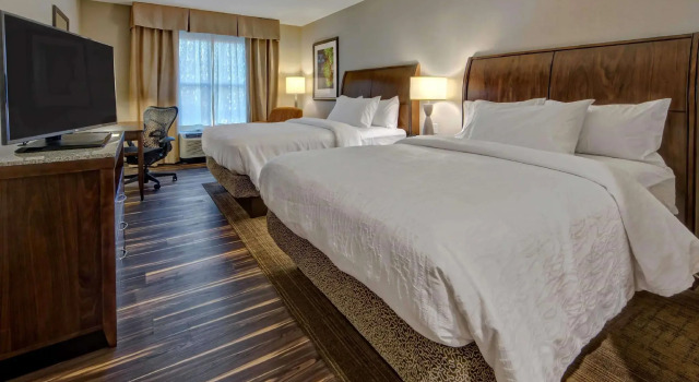 Четырёхместный номер Standard Hilton Garden Inn Nashville Brentwood