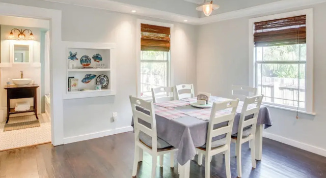 Коттедж < 1 Mi to Downtown Fort Myers: Tranquil Retreat