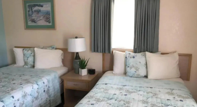 Четырёхместный люкс Deluxe Carlton House Motel and Suites