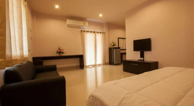 Двухместный полулюкс с балконом Chiang Kham Grand Villa