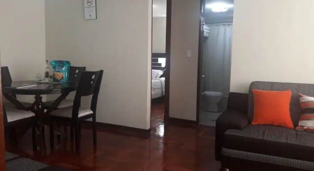 GoPeru Paseo de la Republica, Rezervasyon Otel La Victoria Lima