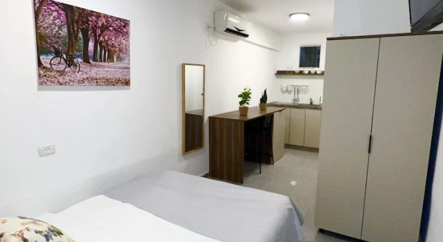 Апартаменты с балконом AspenTLV - Hacarmel Market Apartments