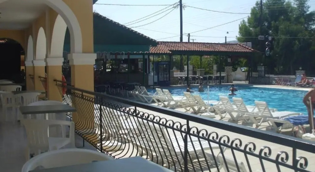 Семейный номер Standard с балконом Perkes Hotel Complex