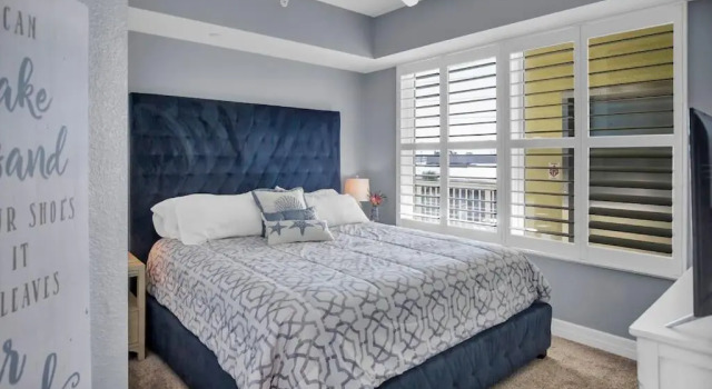 Waterfront -3BR - 2Kings -Pool Balcony - Beach