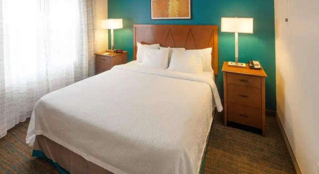 Люкс Deluxe Residence Inn by Marriott Wichita East At Plazzio