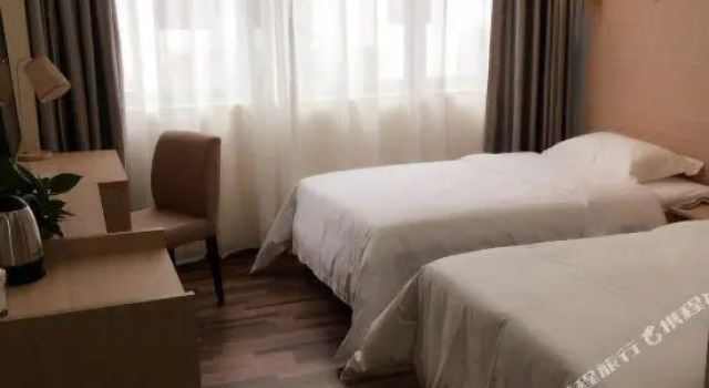 Runjunlan Hotel, Rezerwuj Hotel Hotele w Shenzhen z parkingiem, Parking