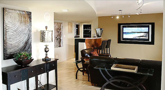 Corporate Suites of Calgary - Rosewood Estates, Забронировать Отель Отели Калгари 4 звезды, рядом с 7th Street C Train, 4*