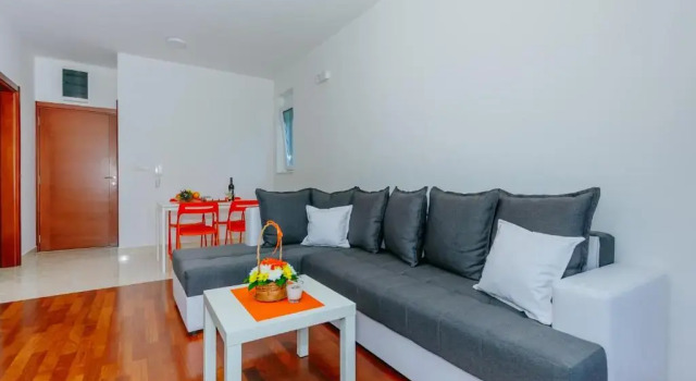 Apartments Bujkovic, Book Apartment Hotels in Bar with Parking, Parking
