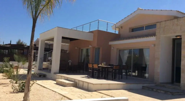 Dream House Latchi Villa