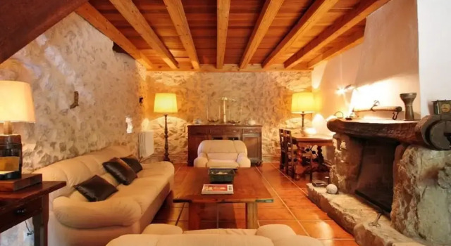 Villa - 4 Bedrooms with Pool and WiFi - 103179, Book Villa Pollença Majorca