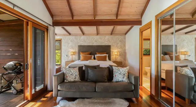 Коттедж Luxury Lake Weyba Cottages Noosa