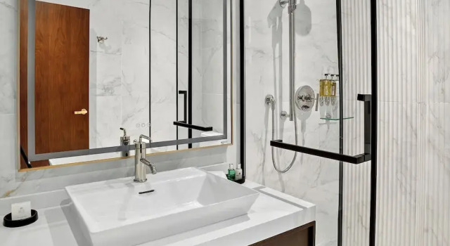 Номер Standard Jewelz by Kings Hotel