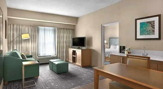 Двухместный люкс c 1 комнатой Hampton Inn & Suites Charlotte/Pineville