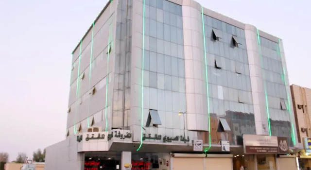 Al Eairy Furnished Apartments Qassim 4