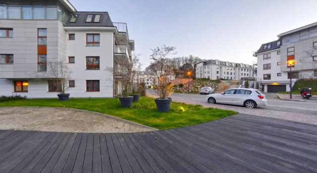 Dom & House  Apartamenty Aquarius, Varaa Huoneisto Hotellit Pommeri pysäköinnillä, Pysäköinti