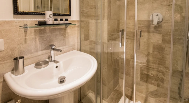 Номер Comfort с балконом и с видом на город Minerva Relais