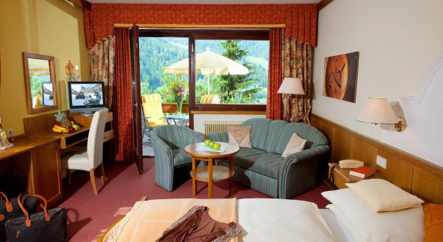Wohlfühl & Genusshotel Felsenhof