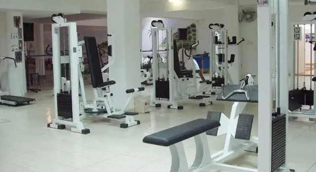Кровать в общем номере Paphiessa Hotel & Apartments