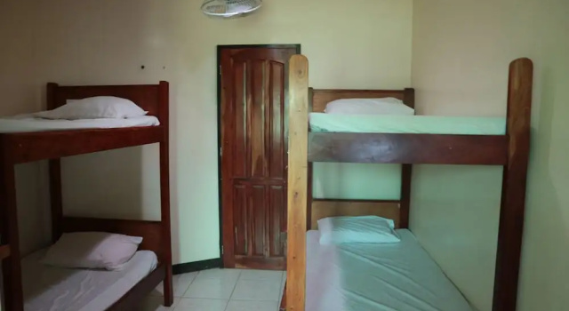 Номер Economy с балконом S-E Hotel and Residence