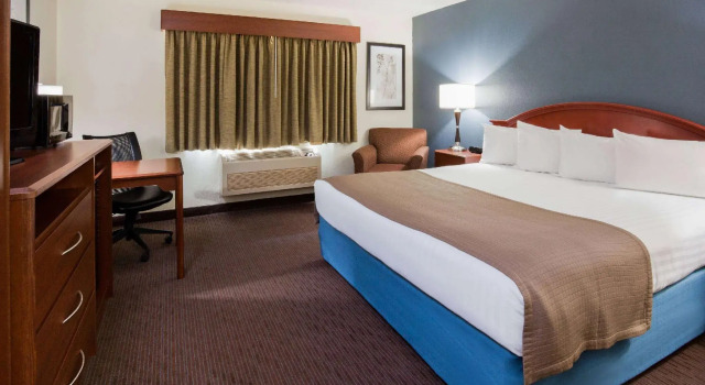 Номер Business AmericInn by Wyndham Spencer