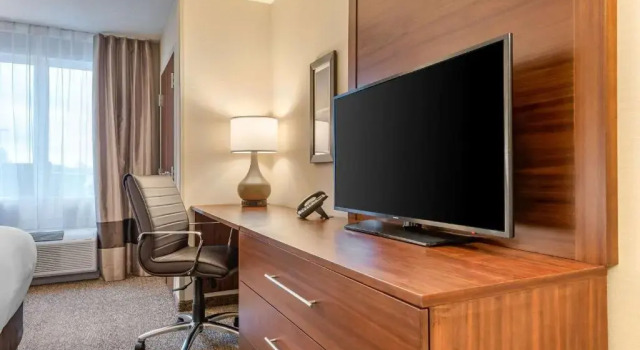 Номер Standard Comfort Inn & Suites