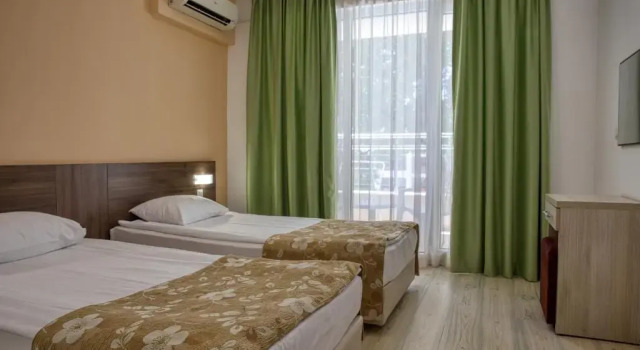 Полулюкс Asteria Family Sunny Beach