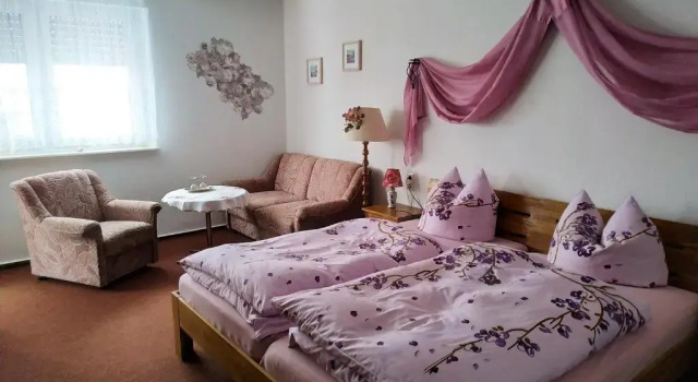 Pension Sonnenhügel, Buchen Sie Hotel  