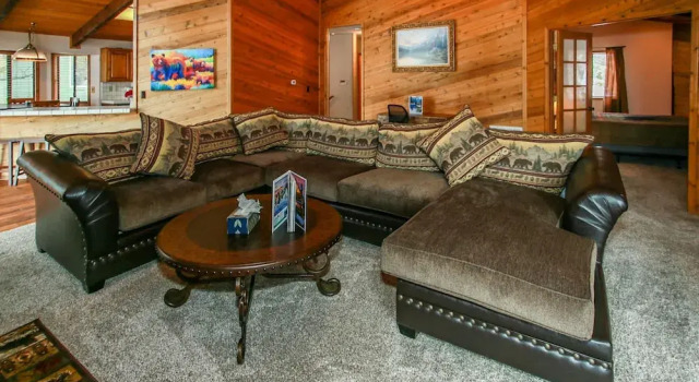 Grizzly Manor