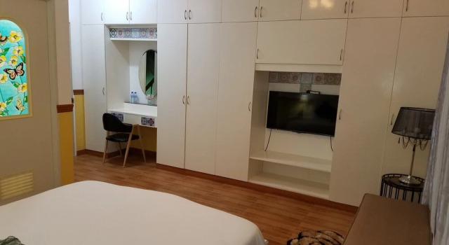 SUR International, Rezervovat Hotel  