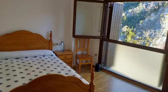 APARTAMENTOS LÁZARO-Calle Iglesia 8 - 1º C, Book Apartment Sallent de Gállego Formigal