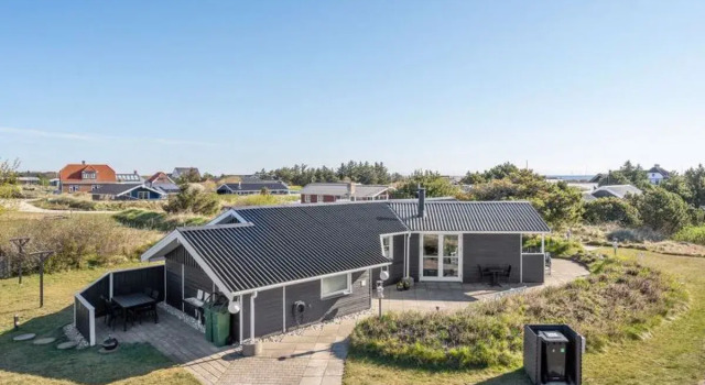 "Cora" - 1km from the sea in Western Jutland, Забронировать Отель Виде-Санне 