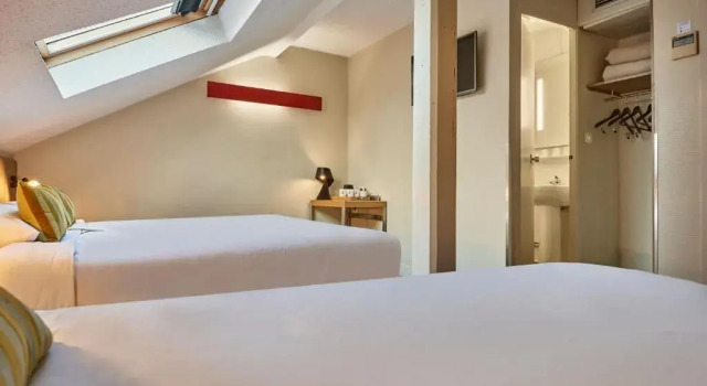 Трёхместный номер Standard Hôtel Bordeaux Clémenceau by Happyculture