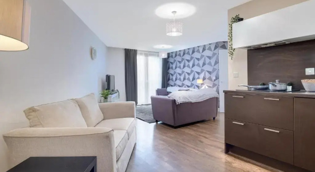 Апартаменты Stylish 2Bed Apartment-City Centre - Free Parking.